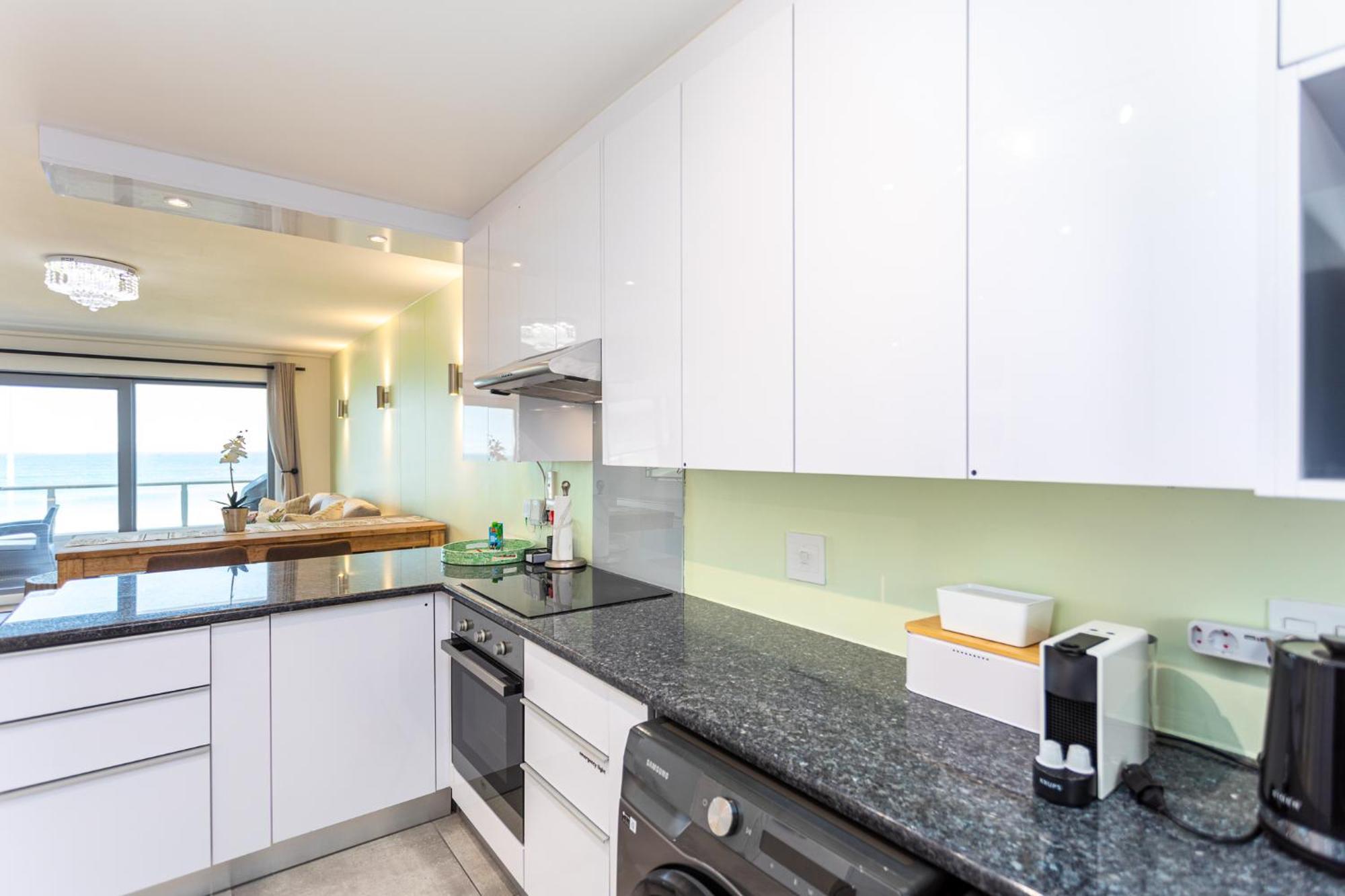 Sea Spray B303 By Ctha Apartment